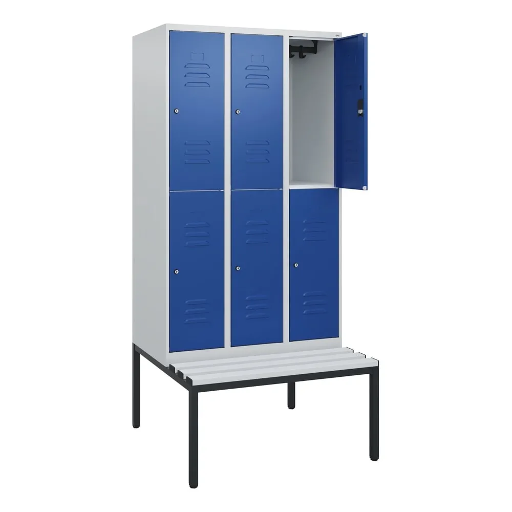 C+P Doppelstock-Spind Classic PLUS, 3 Abteile, HxBxT 1.950 x 900 x 815 mm, Zylinderschloss, untergebaute Bank aus Kunststoff, lichtgrau, enzianblau