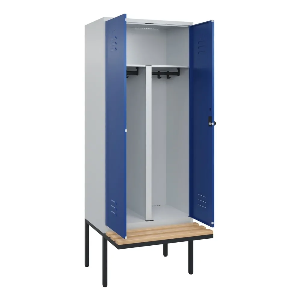 C+P PSA Doppel-Spind Classic PLUS, 2 Abteile, HxBxT 2.120 x 800 x 815 mm, für Vorhängeschloss, auskragende Bank aus Buche, lichtgrau, enzianblau