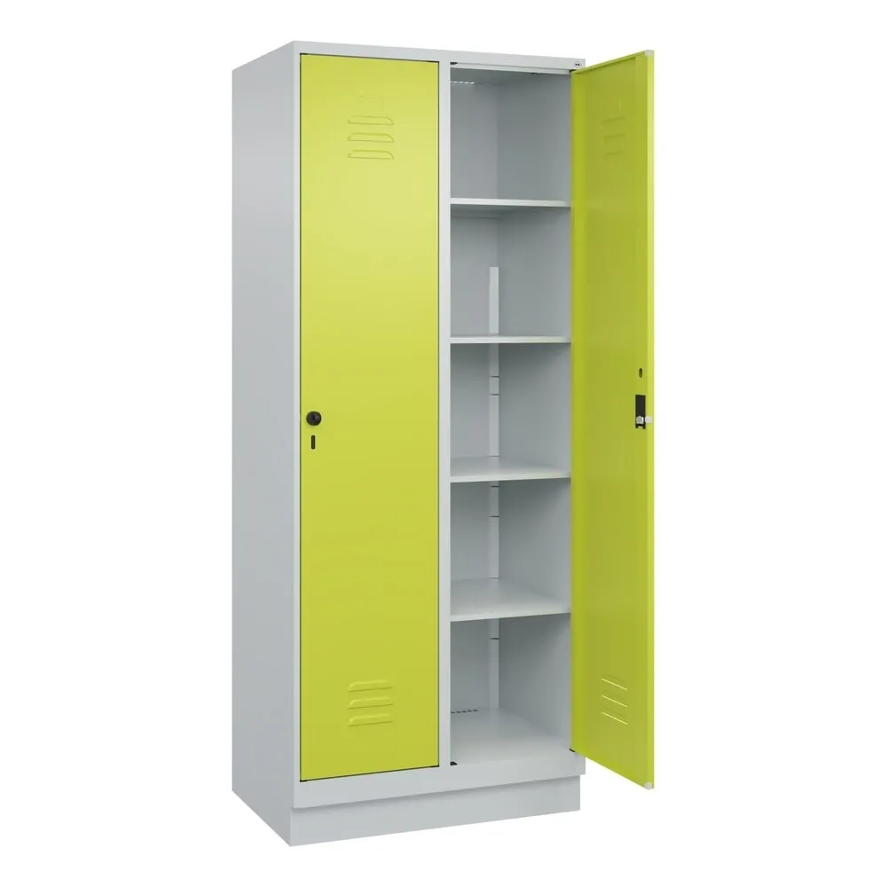 C+P Wäsche-Spind Classic PLUS, Sockel, 2 Abteile, HxBxT 1.950 x 800 x 500 mm, lichtgrau, clowngrün, Zylinderschloss, ohne Mitteltrennwand